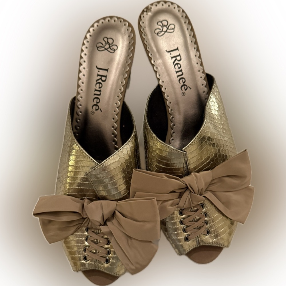 J. Renee Gold and Brown Peep toe heel sandals w/bow, slide in sandals, size 10WW